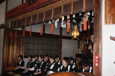 一人一人挨拶