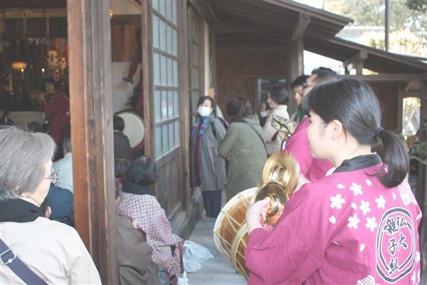 三味線とお囃子の合奏