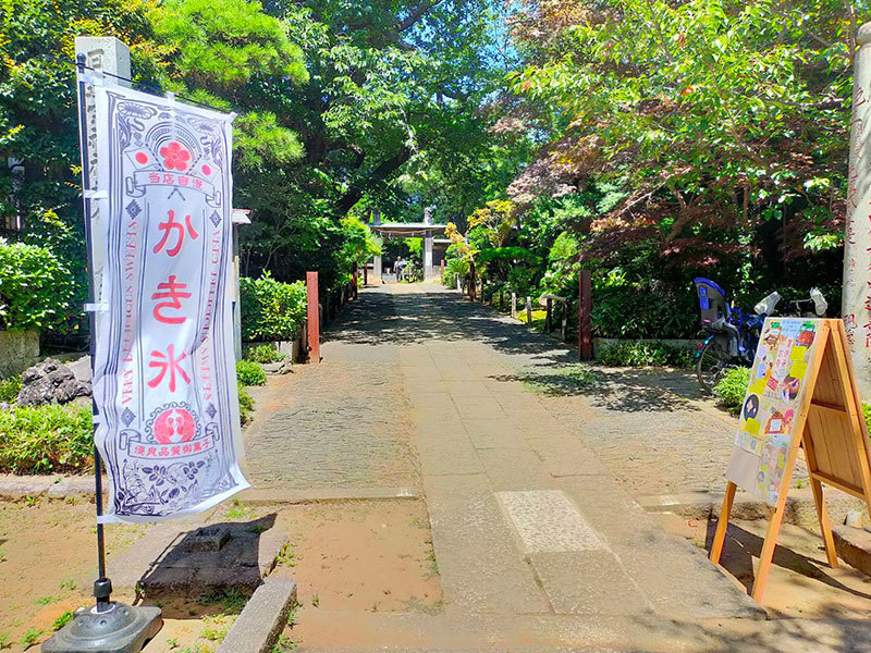 夏休み、お寺へGO!の様子