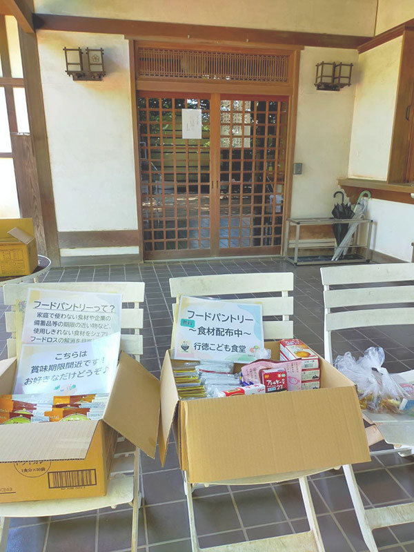 夏休み、お寺へGO!の様子
