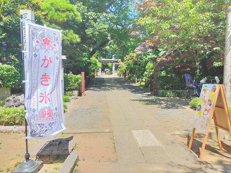 夏休み、お寺へGO!の様子