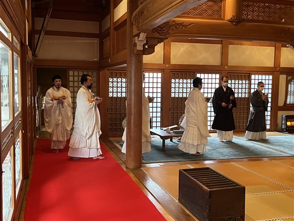 特別祈祷の始まり