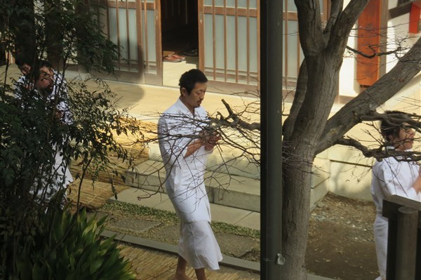 水行式は向かう